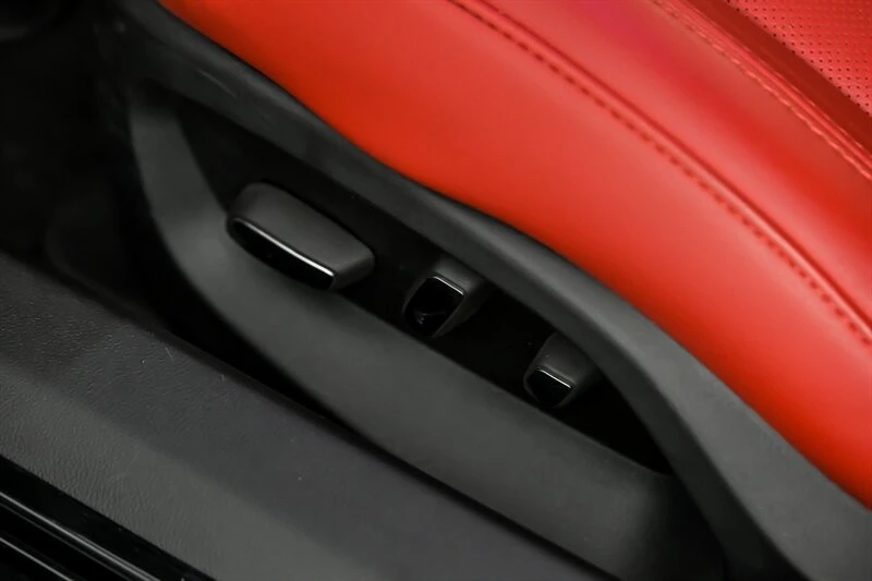 2016 Chevrolet Corvette C7 - Image 24 of 31