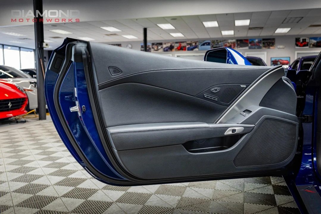 2016 Chevrolet Corvette C7 - Image 11 of 12