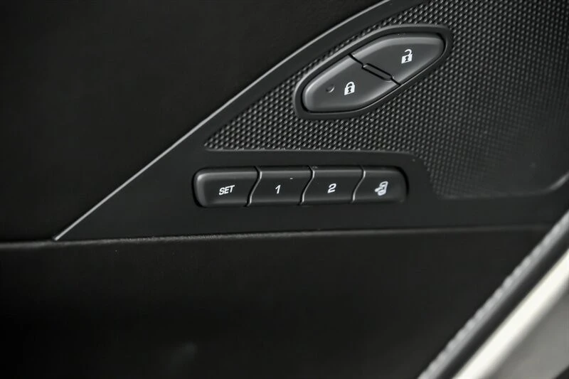 2016 Chevrolet Corvette C7 - Image 15 of 21
