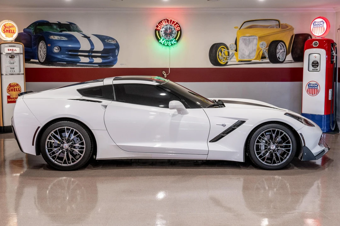 2016 Chevrolet Corvette C7 - Image 3 of 31