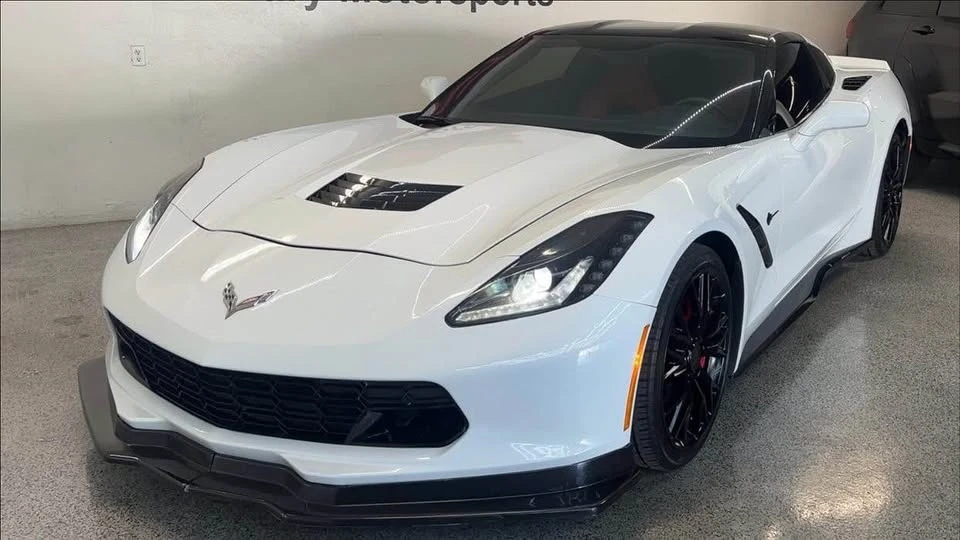 2016 Chevrolet Corvette C7 - Image 2 of 11