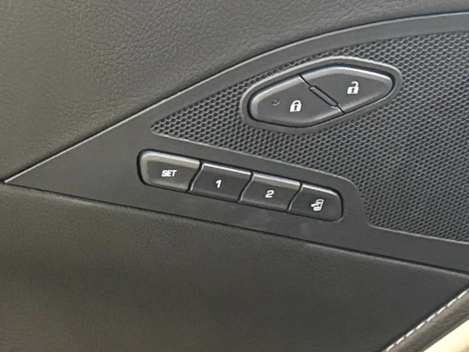 2016 Chevrolet Corvette C7 - Image 16 of 18