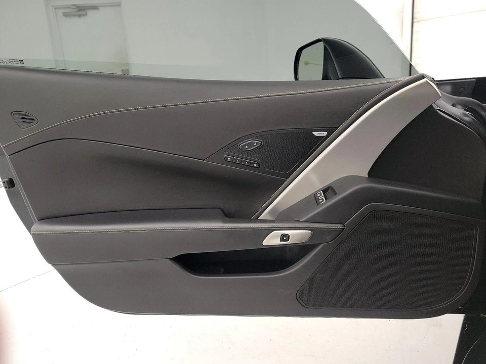2016 Chevrolet Corvette - Image 13 of 25