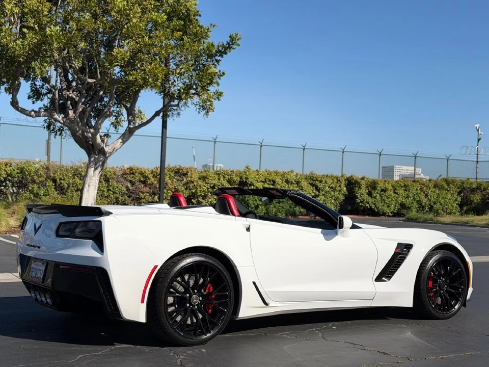 2016 Chevrolet Corvette C7 Z06 - Image 11 of 31