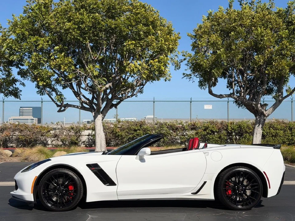 2016 Chevrolet Corvette C7 Z06 - Image 5 of 31