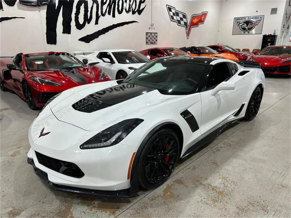 2016 Chevrolet Corvette C7 Z06 - Image 17 of 30