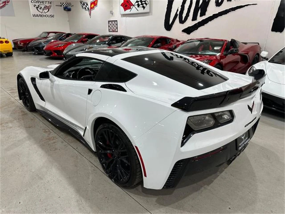 2016 Chevrolet Corvette C7 Z06 - Image 28 of 30