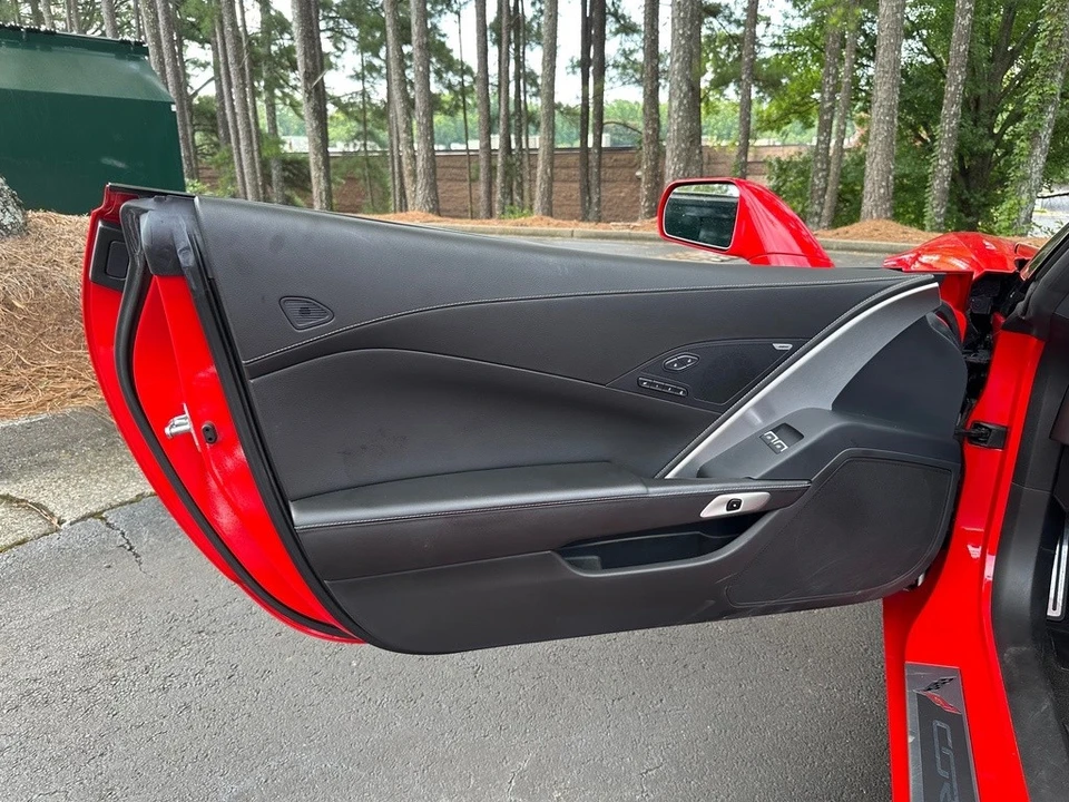 2016 Chevrolet Corvette C7 Z06 - Image 18 of 24