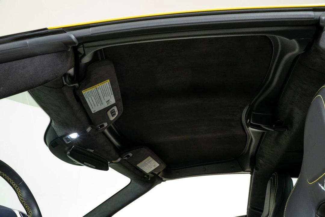 2016 Chevrolet Corvette C7 Z06 - Image 22 of 31