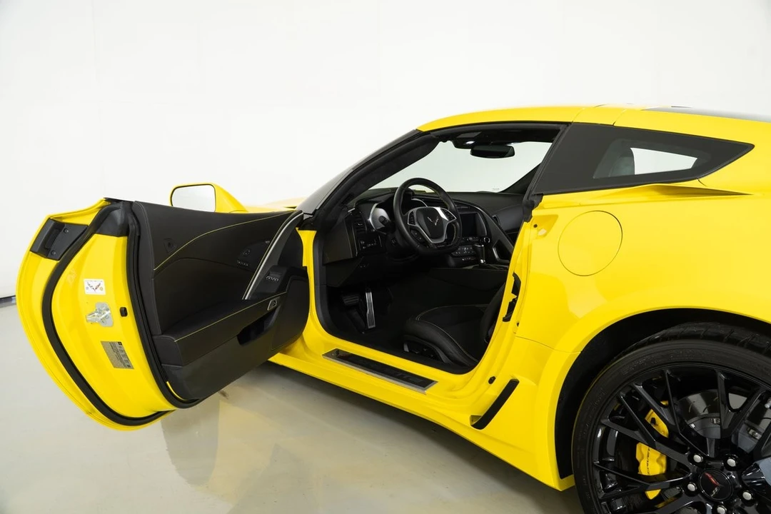 2016 Chevrolet Corvette C7 Z06 - Image 18 of 31