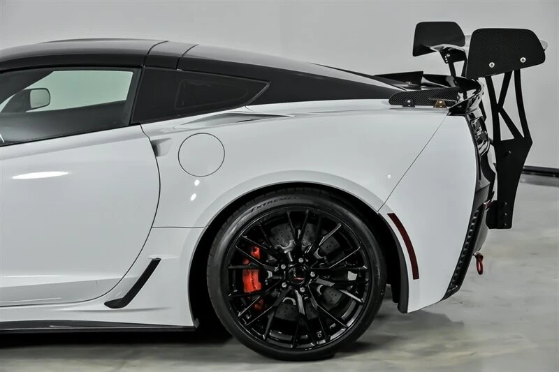 2016 Chevrolet Corvette Callaway - Image 9 of 12