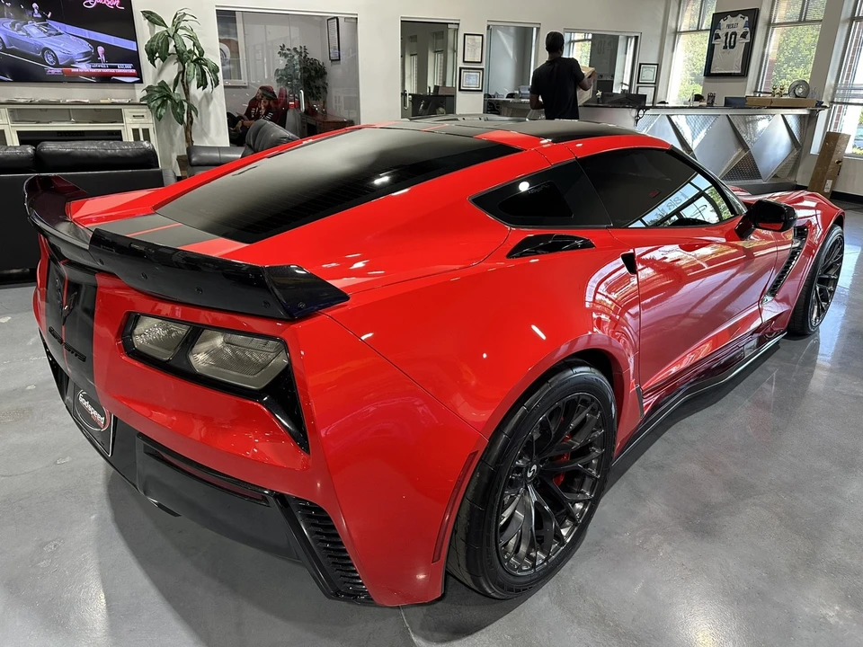 2016 Chevrolet Corvette C7 Z06 - Image 2 of 31