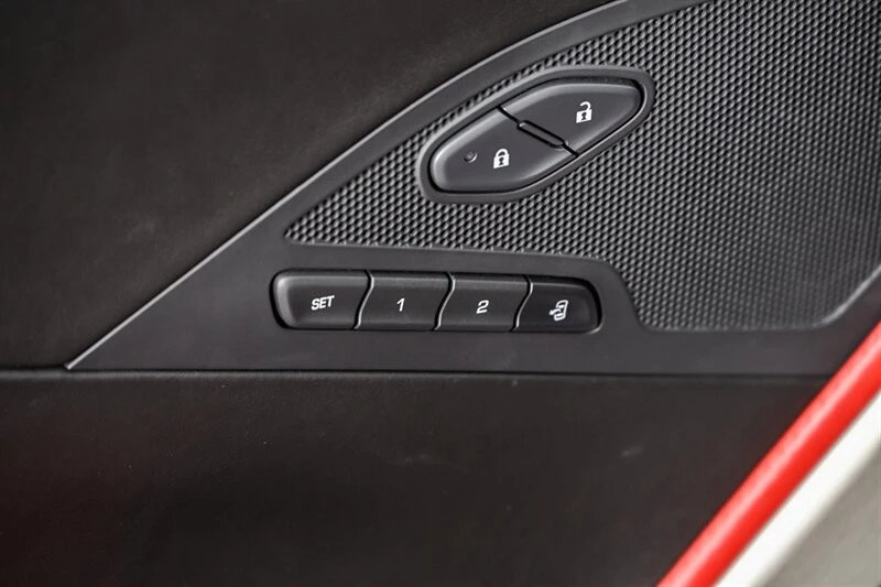 2016 Chevrolet Corvette C7 Z06 - Image 13 of 28