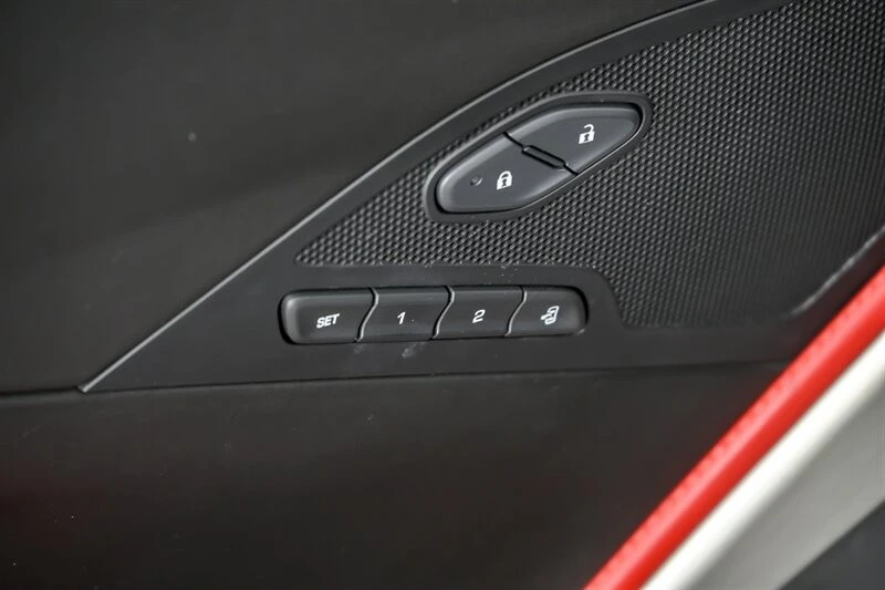 2016 Chevrolet Corvette C7 Z06 - Image 19 of 31