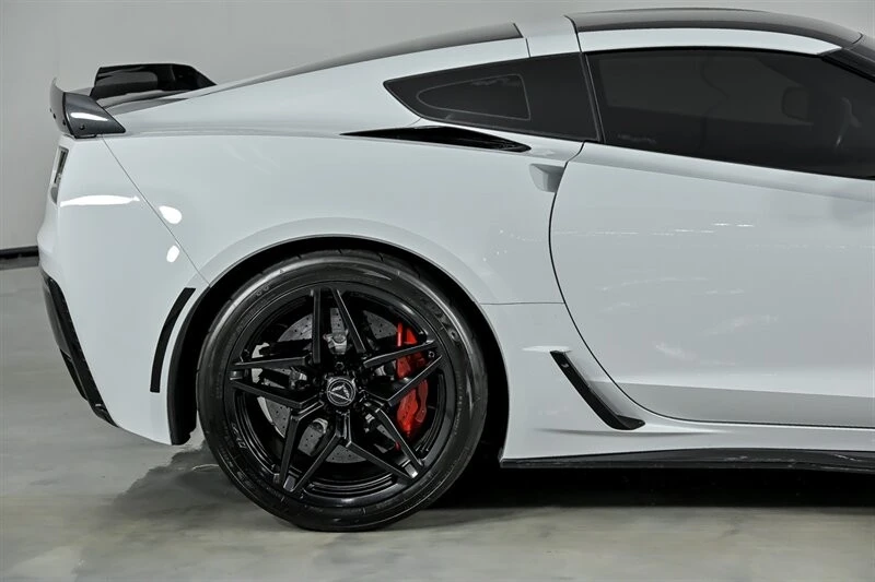 2016 Chevrolet Corvette C7 Z06 - Image 12 of 31
