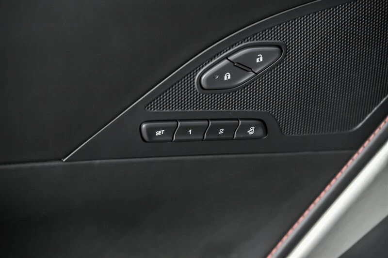 2016 Chevrolet Corvette C7 Z06 - Image 18 of 21