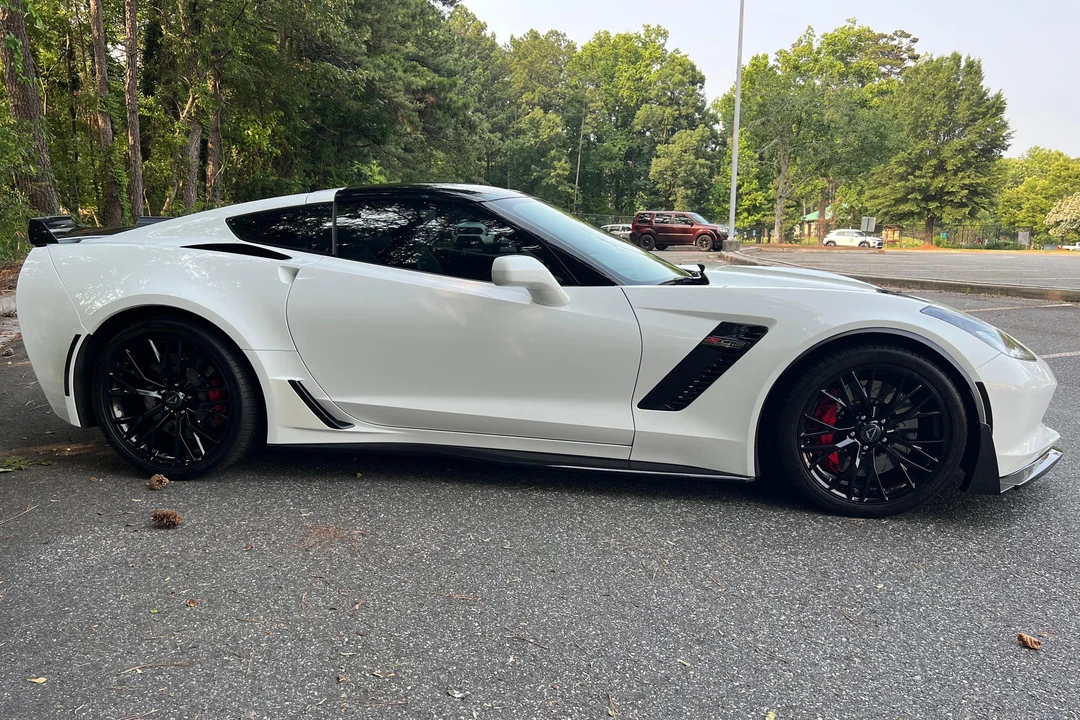2016 Chevrolet Corvette C7 Z06 - Image 3 of 31