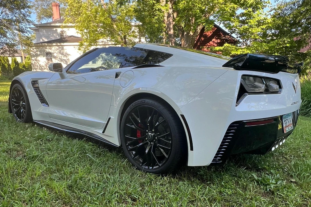 2016 Chevrolet Corvette C7 Z06 - Image 12 of 31
