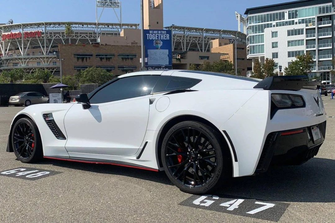 2016 Chevrolet Corvette C7 Z06 - Image 4 of 31