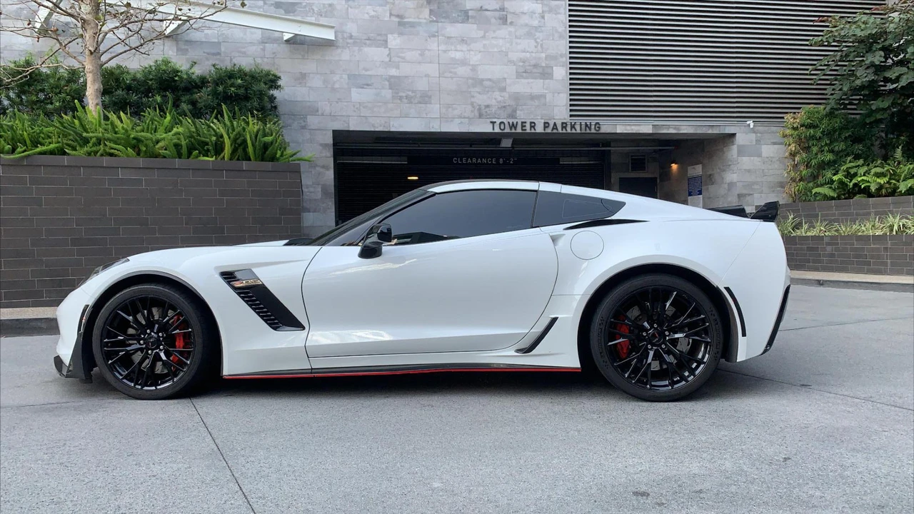 2016 Chevrolet Corvette C7 Z06 - Image 25 of 31