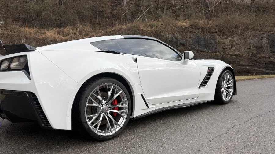 2016 Chevrolet Corvette C7 Z06 - Image 3 of 9