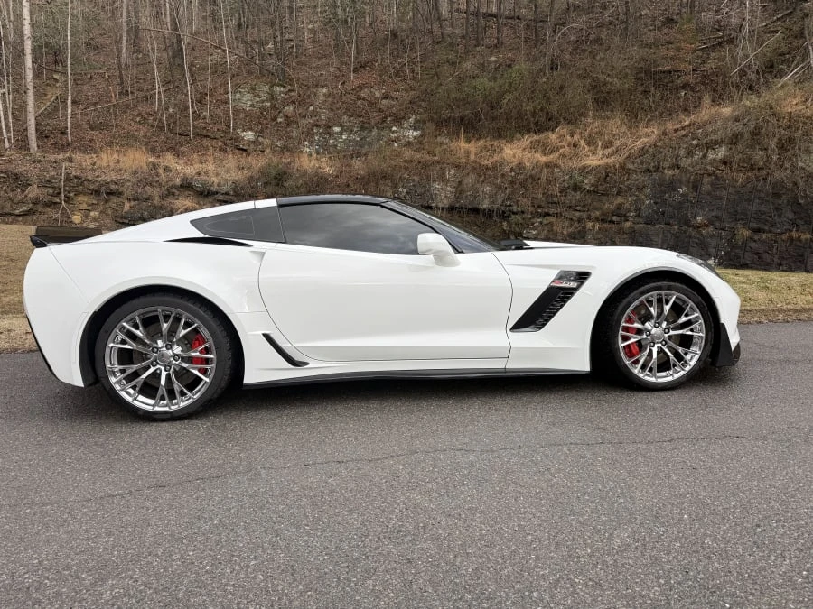 2016 Chevrolet Corvette C7 Z06 - Image 2 of 9