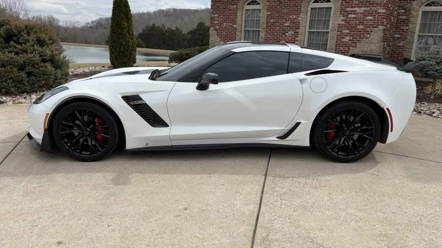 2016 Chevrolet Corvette C7 Z06 - Image 2 of 15