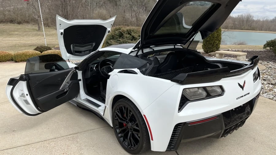 2016 Chevrolet Corvette C7 Z06 - Image 3 of 15