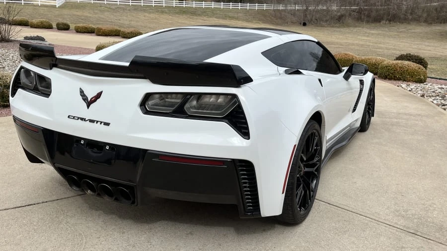 2016 Chevrolet Corvette C7 Z06 - Image 11 of 15