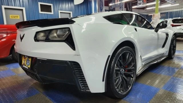 2016 Chevrolet Corvette C7 Z06 - Image 5 of 12