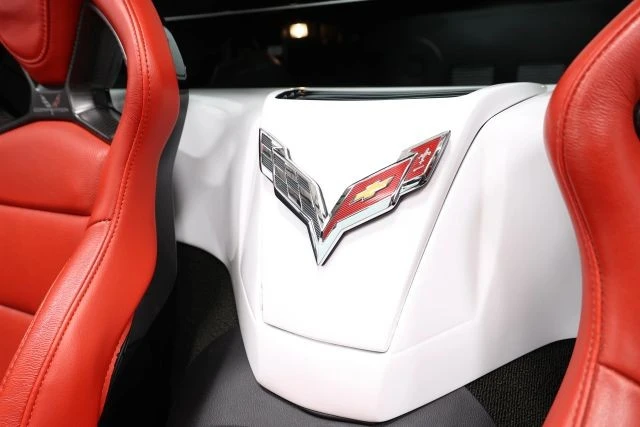 2016 Chevrolet Corvette C7 Z06 - Image 17 of 31