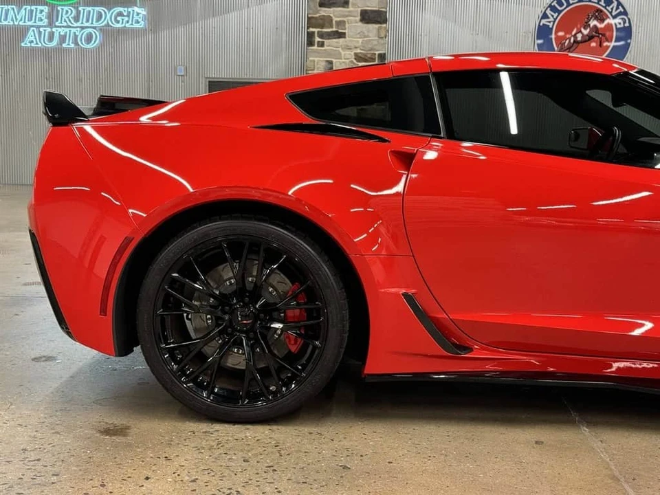 2016 Chevrolet Corvette C7 Z06 - Image 16 of 31