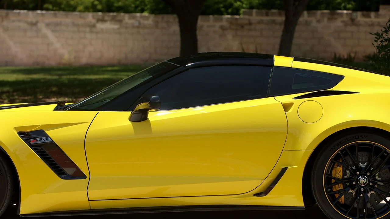 2016 Chevrolet Corvette C7 Z06 - Image 28 of 31