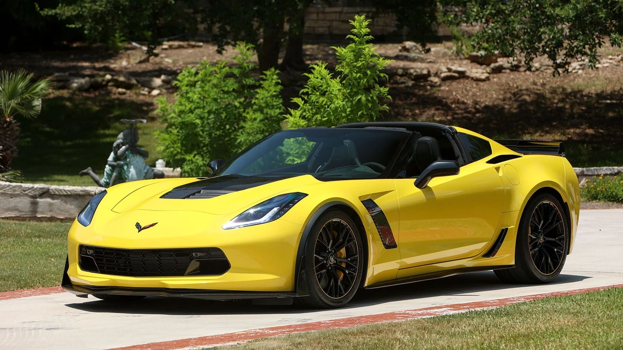 2016 Chevrolet Corvette C7 Z06 - Image 8 of 31
