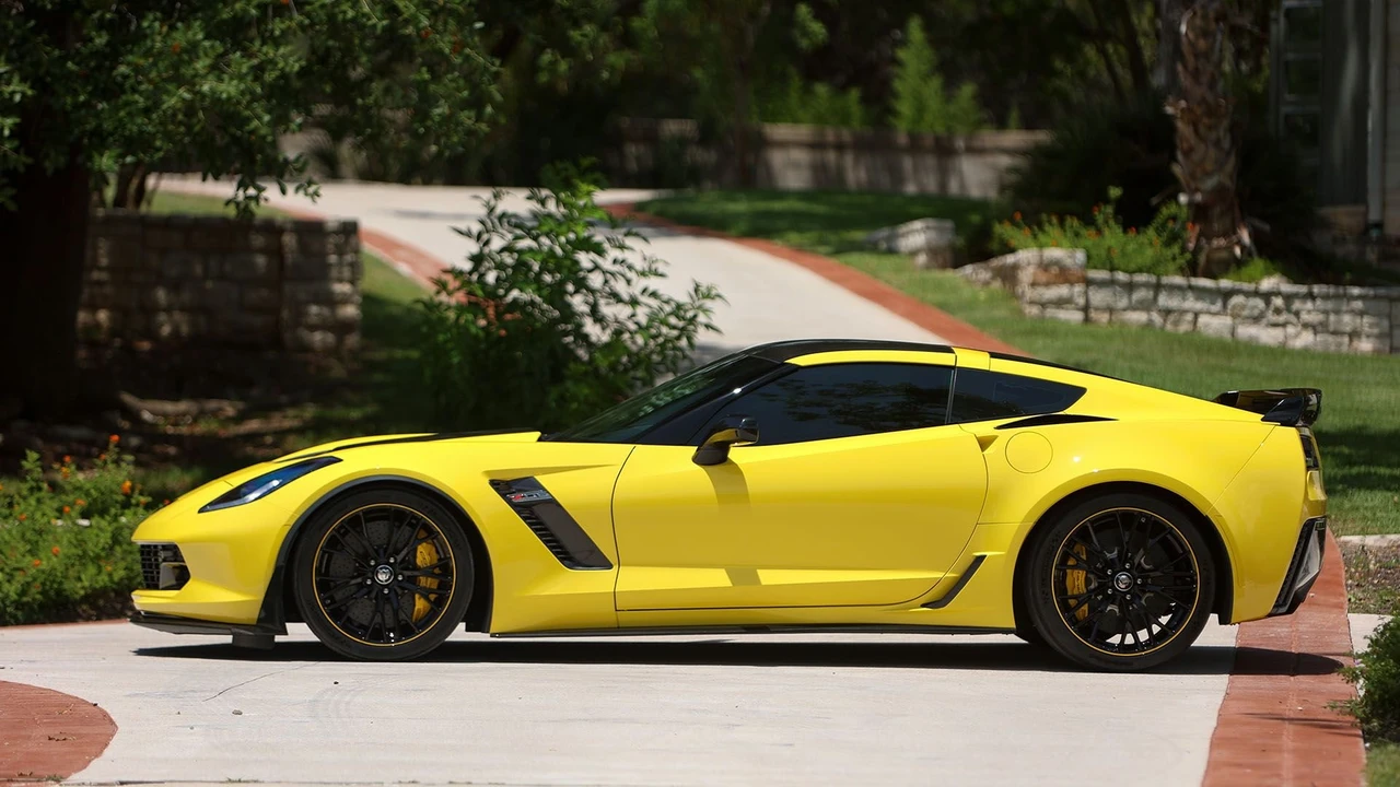 2016 Chevrolet Corvette C7 Z06 - Image 5 of 31