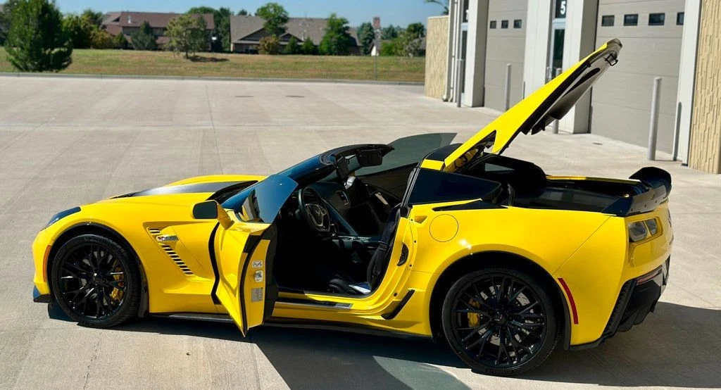 2016 Chevrolet Corvette C7 Z06 - Image 8 of 12