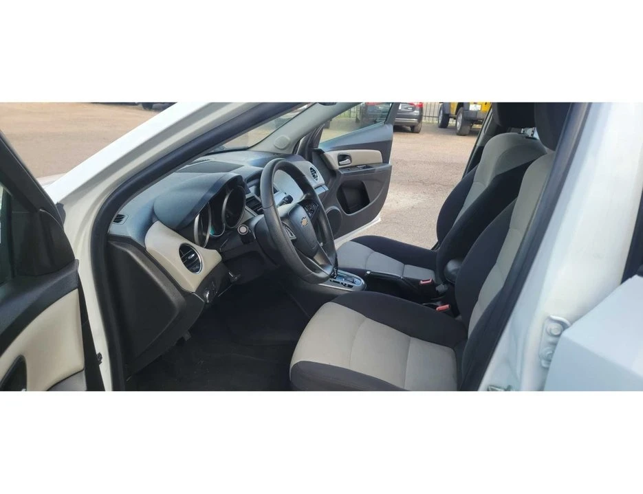 2016 Chevrolet Cruze - Image 7 of 17