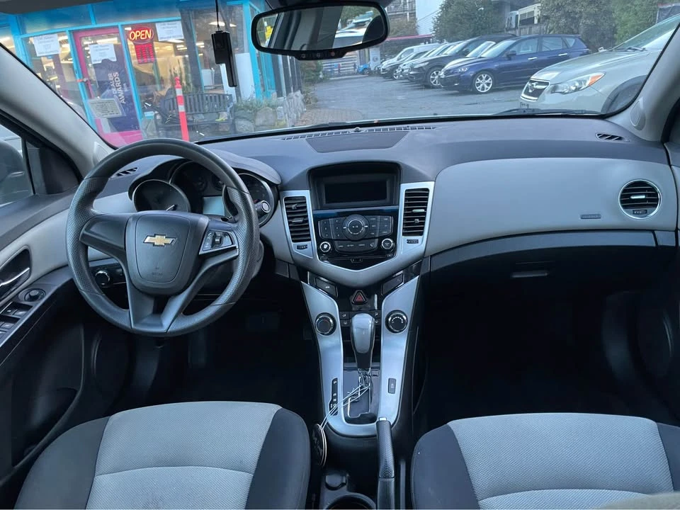 2016 Chevrolet Cruze - Image 5 of 8