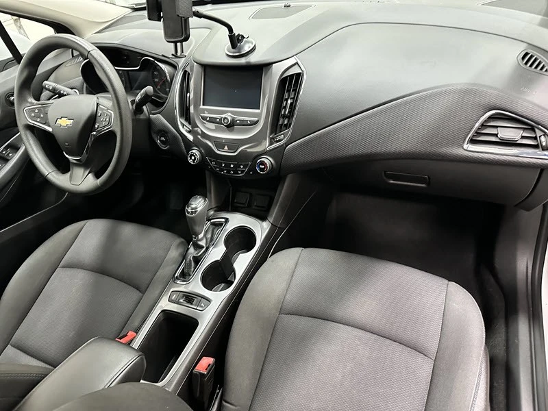 2016 Chevrolet Cruze - Image 18 of 21