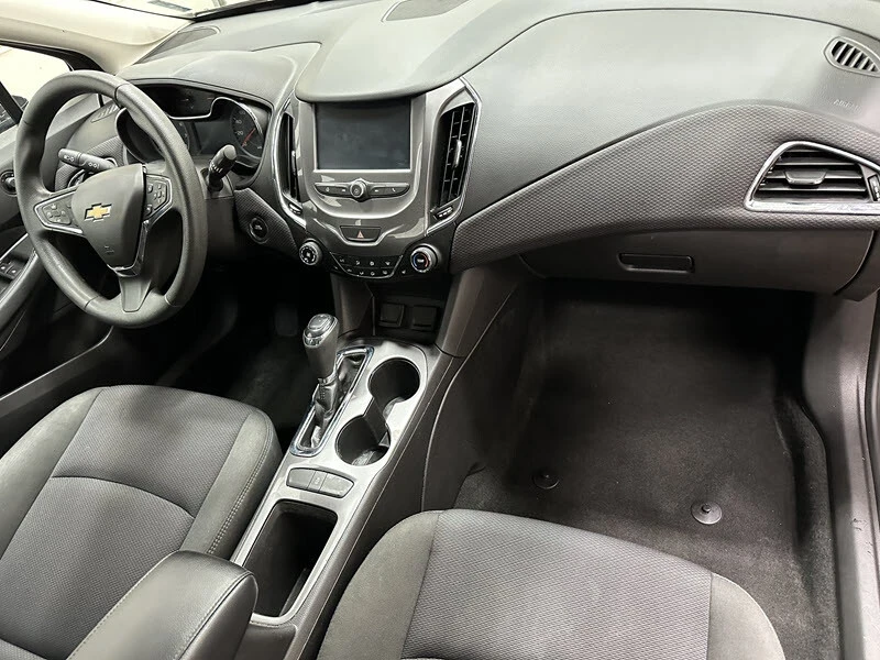 2016 Chevrolet Cruze - Image 19 of 21