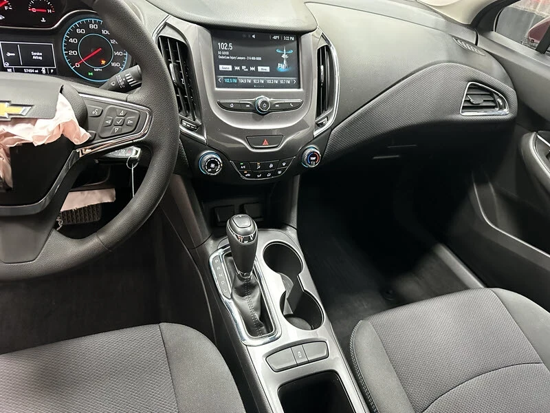 2016 Chevrolet Cruze - Image 9 of 12