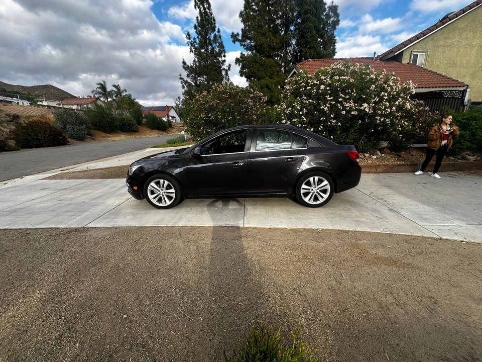 2016 Chevrolet Cruze - Image 2 of 21
