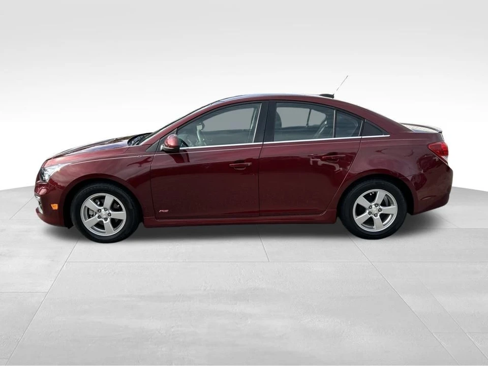 2016 Chevrolet Cruze - Image 2 of 12