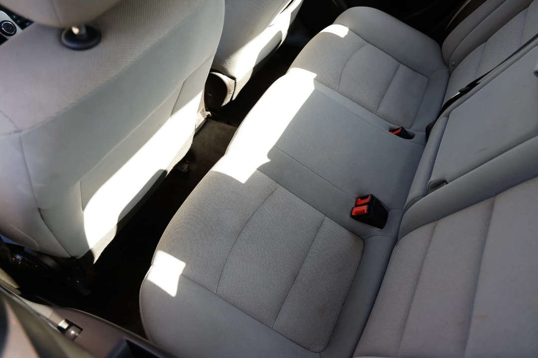 2016 Chevrolet Cruze - Image 10 of 12