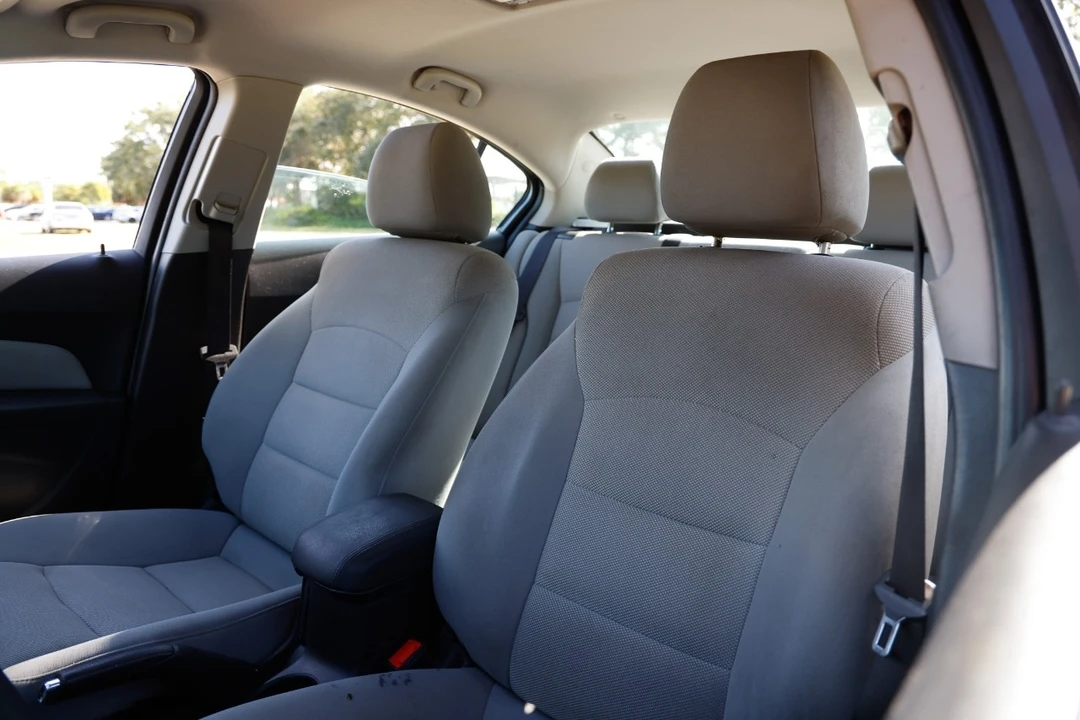 2016 Chevrolet Cruze - Image 6 of 12