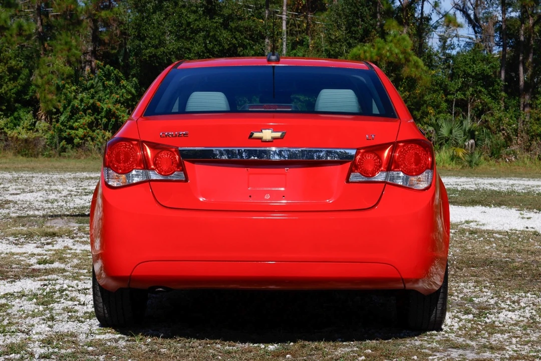 2016 Chevrolet Cruze - Image 9 of 12