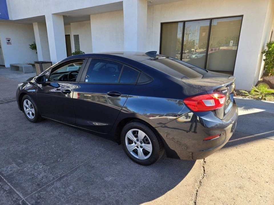 2016 Chevrolet Cruze - Image 2 of 12