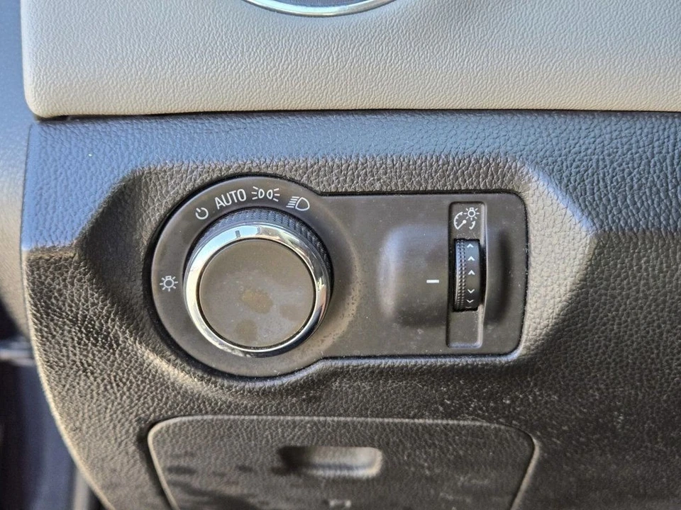 2016 Chevrolet Cruze - Image 14 of 21