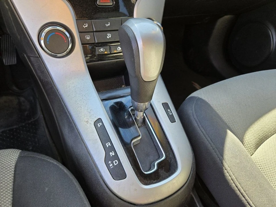 2016 Chevrolet Cruze - Image 17 of 21