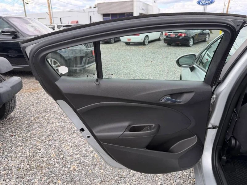 2016 Chevrolet Cruze - Image 11 of 12